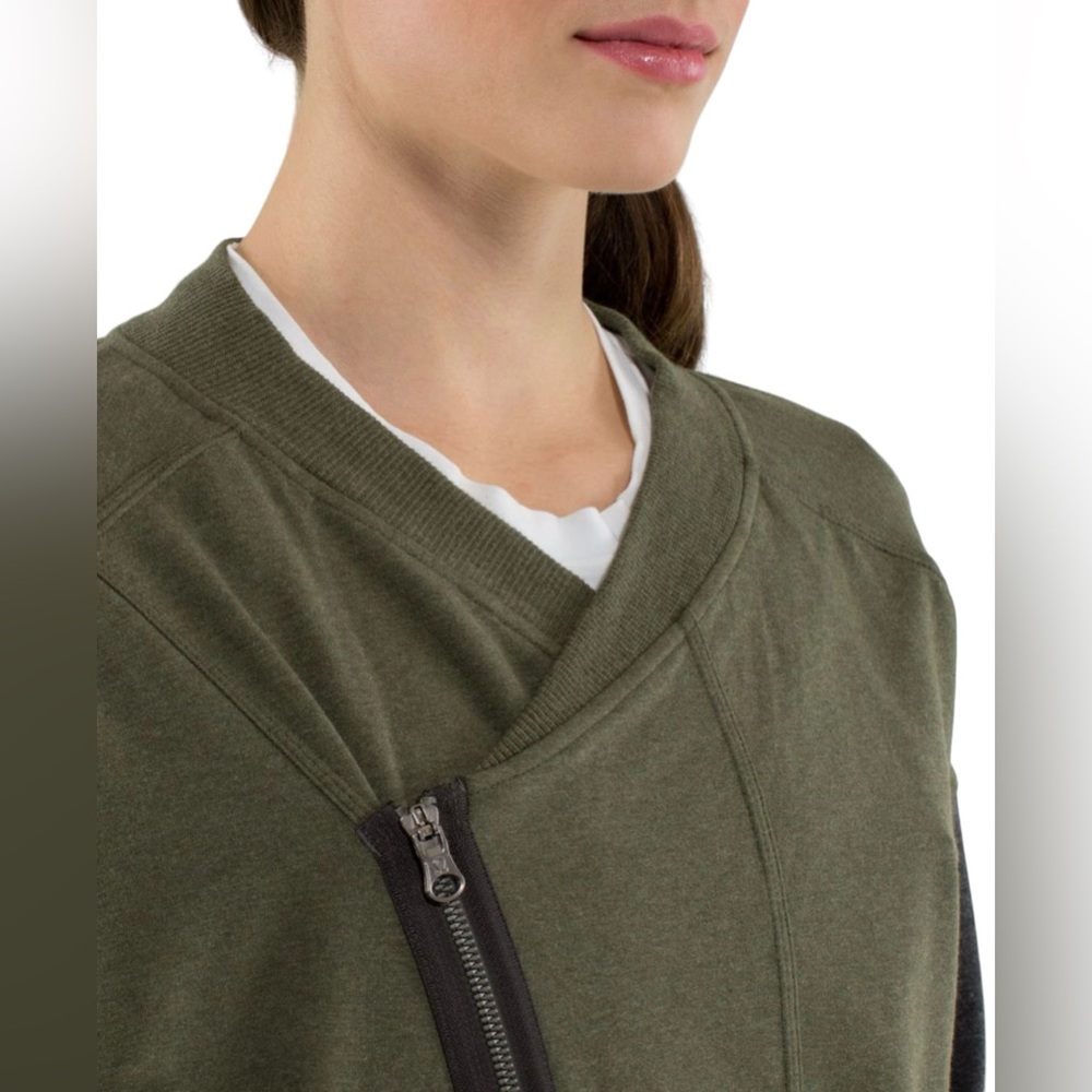 Lululemon Mula Bundle Wrap - Heathered Fatigue Green Gray Size 6 - Picture 4 of 15